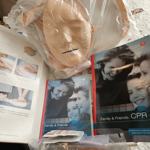 CPR Anytime Training Kit For Family and Friends Instructional DVD Manikin New - Picture 3 of 9
